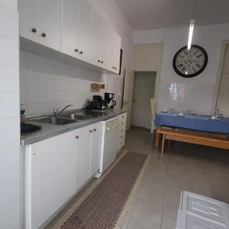 Romantic Chiado 7 -Private Small Single Room With No Outside Window-2